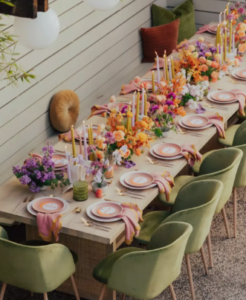 Ideas for Using Glass Stones as Wedding Table Centerpieces